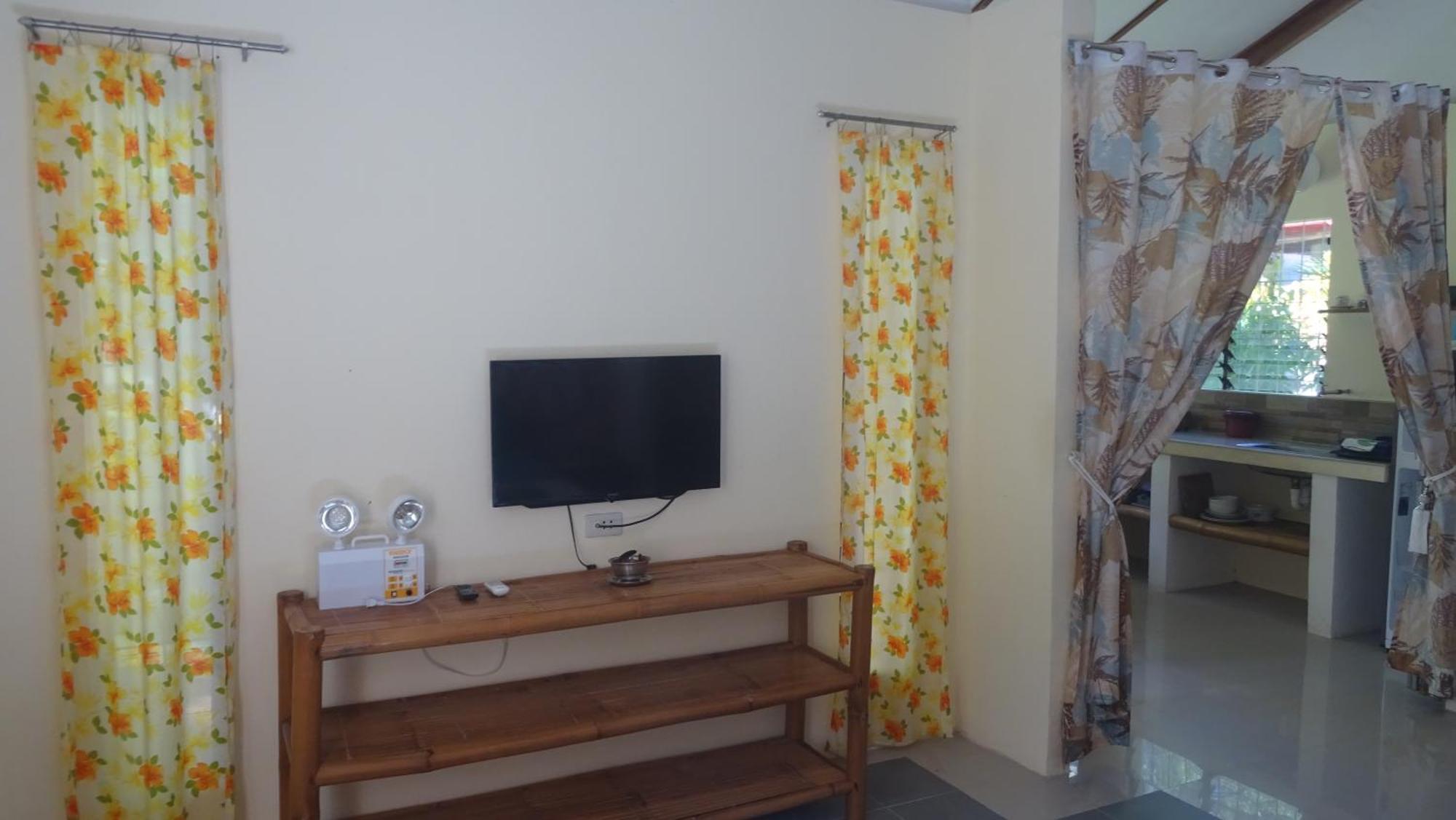 Acacia'S Cottages With Starlink Wifi มัมบาเฮา ภายนอก รูปภาพ